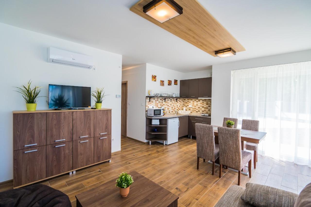 Gemini Apartments Siofok I., Iii. Esterno foto