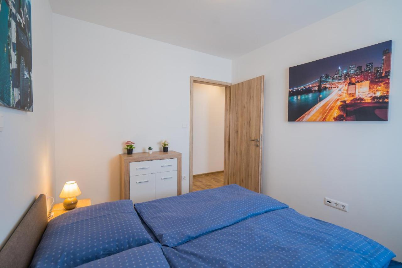 Gemini Apartments Siofok I., Iii. Esterno foto